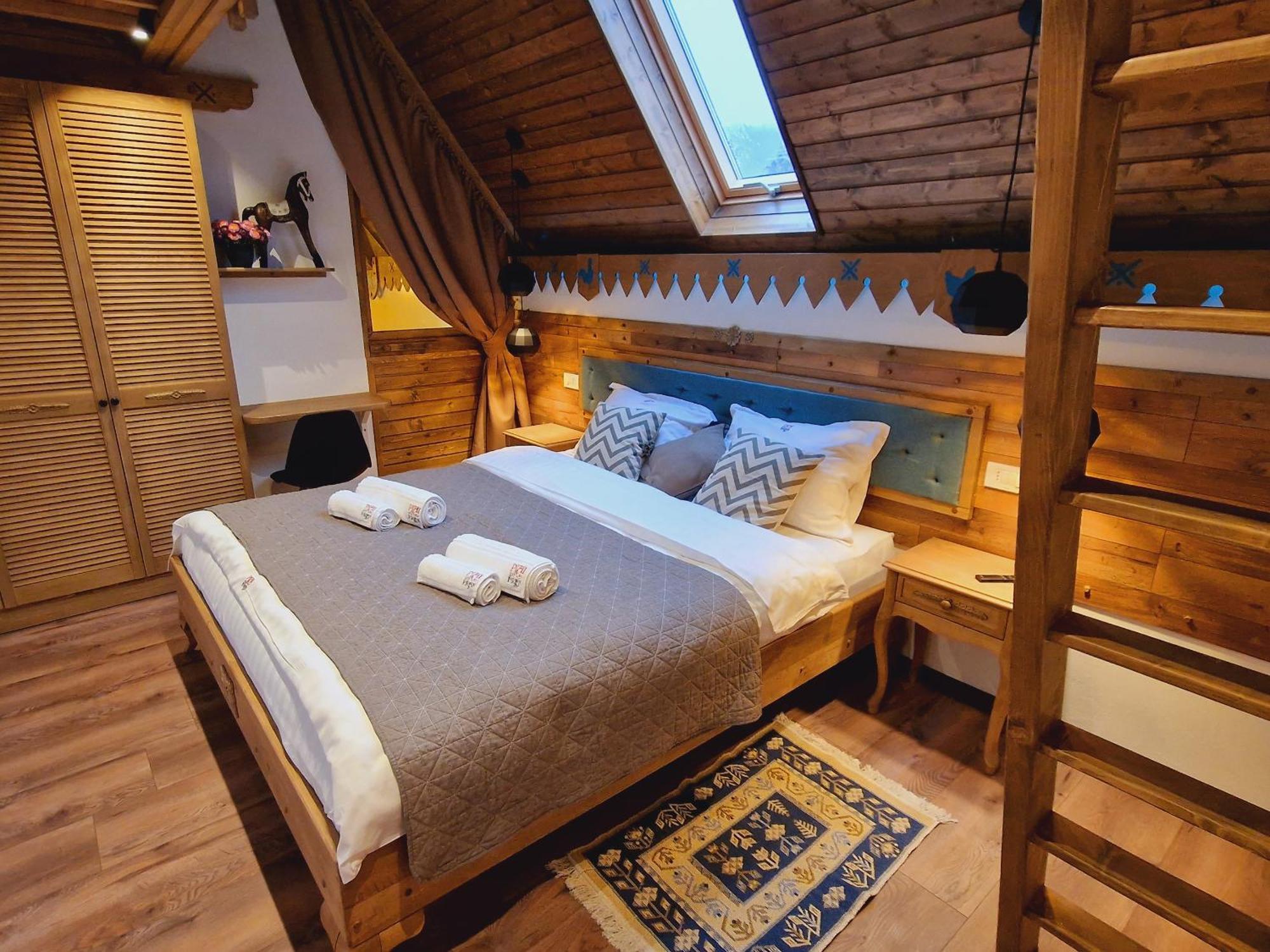 Plai Din Bran Villa Bran  Ngoại thất bức ảnh